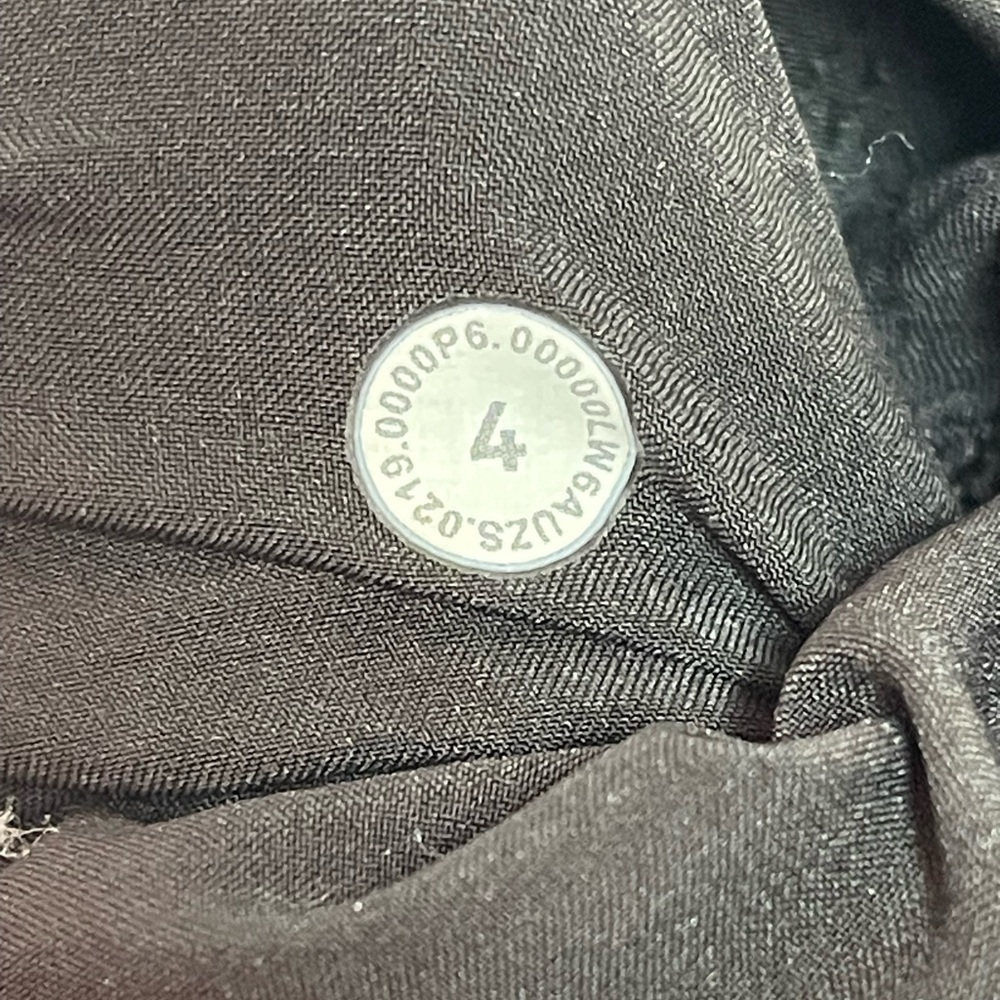 Lululemon Can You Feel The Pleat Crop - Picture 8 of 8